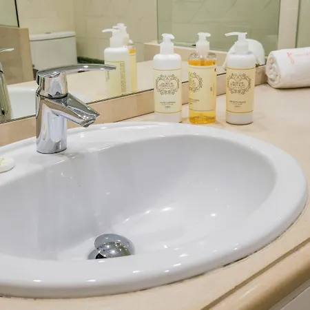 Seafront Unit 2 Villa Cascaes