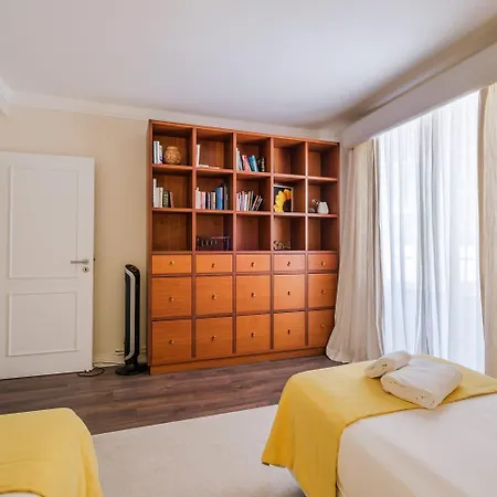 Seafront Unit 2 Villa