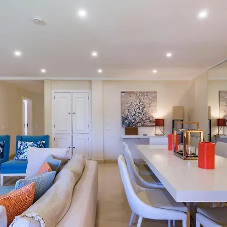 Seafront Unit 2 Villa