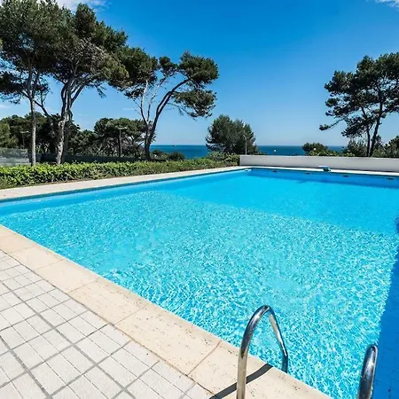 Seafront Unit 2 Villa